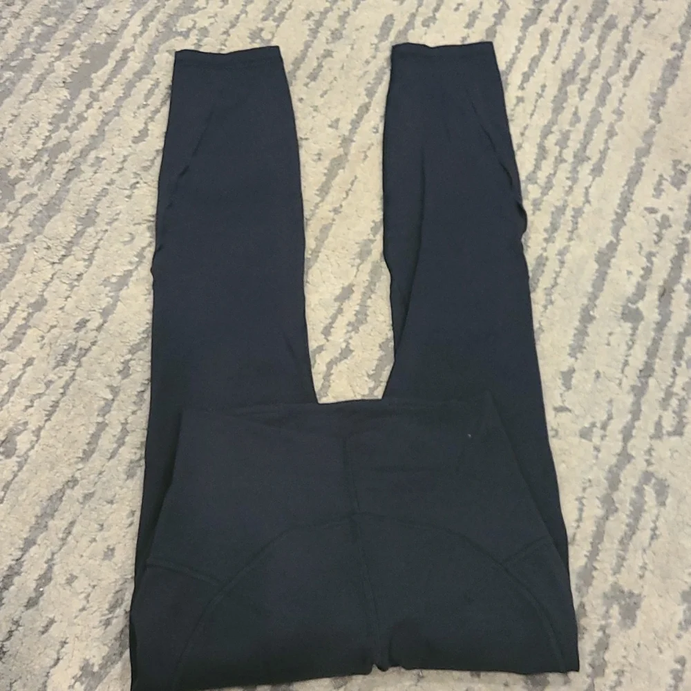 Lululemon Unlimit High-Rise Tight 25" *Keyhole Black - Picture 9 of 10